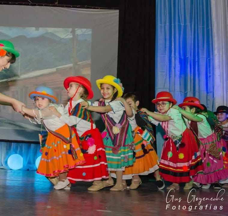 Danzas Folklóricas Infantiles 2